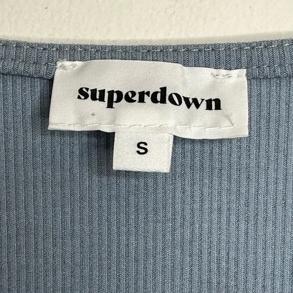 Superdown Women’s Sylvie Wrap Tie Top Size Small - Picture 4 of 9